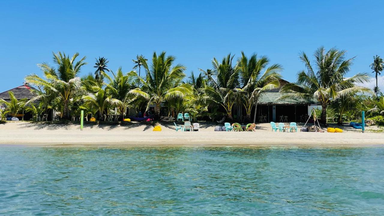 Footprints Beach Resort Agpudlos Exterior photo