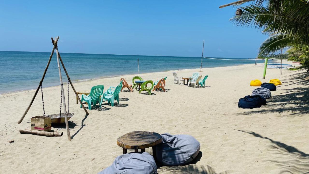Footprints Beach Resort Agpudlos Exterior photo