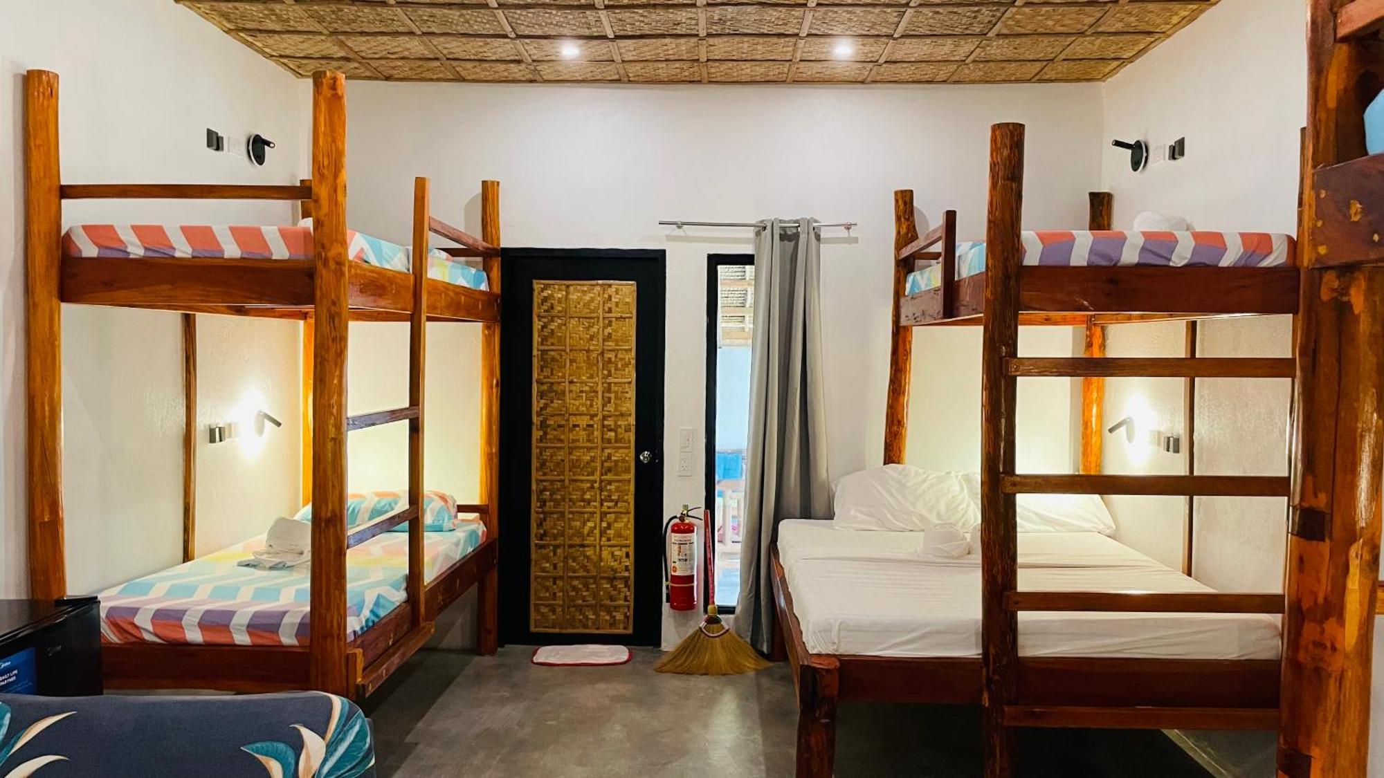 Footprints Beach Resort Agpudlos Exterior photo
